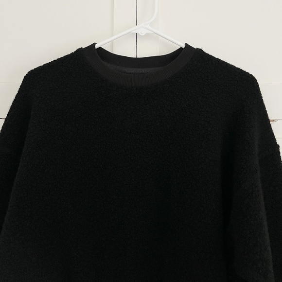 Outdoor Voices Megafleece Sweatshirt in Black Size Small - Picture 4 of 8